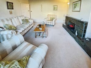 Lounge- click for photo gallery